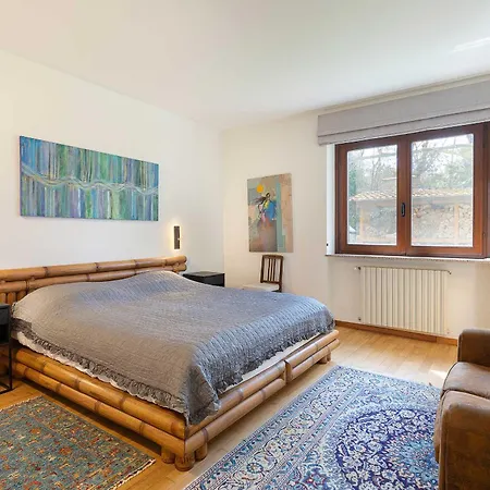 Welcoming With Pool & Lakeview! - Emilia Ranco